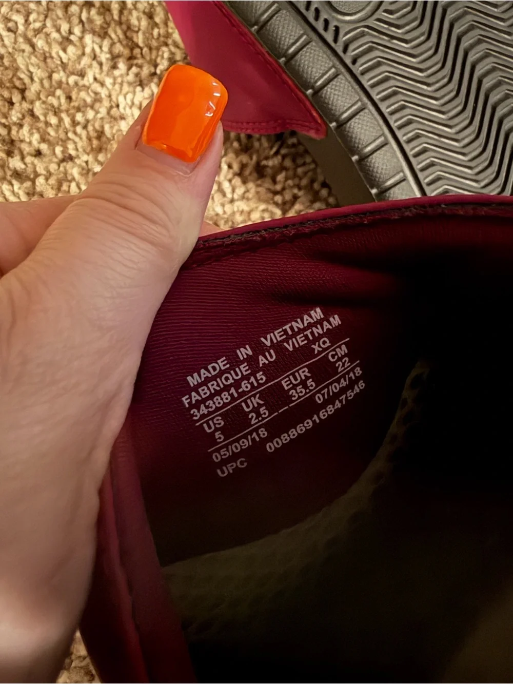 Nike Black & Magenta Benassi JDI Slides